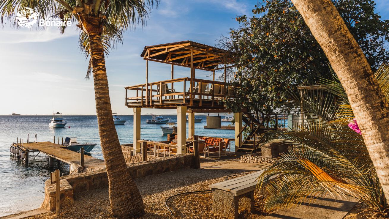 Bruce Bowker, Carib Inn