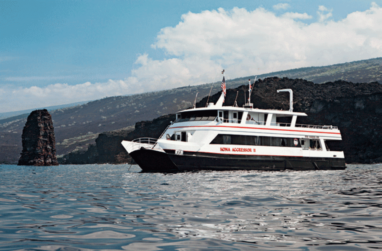 kona hawaii travel yacht