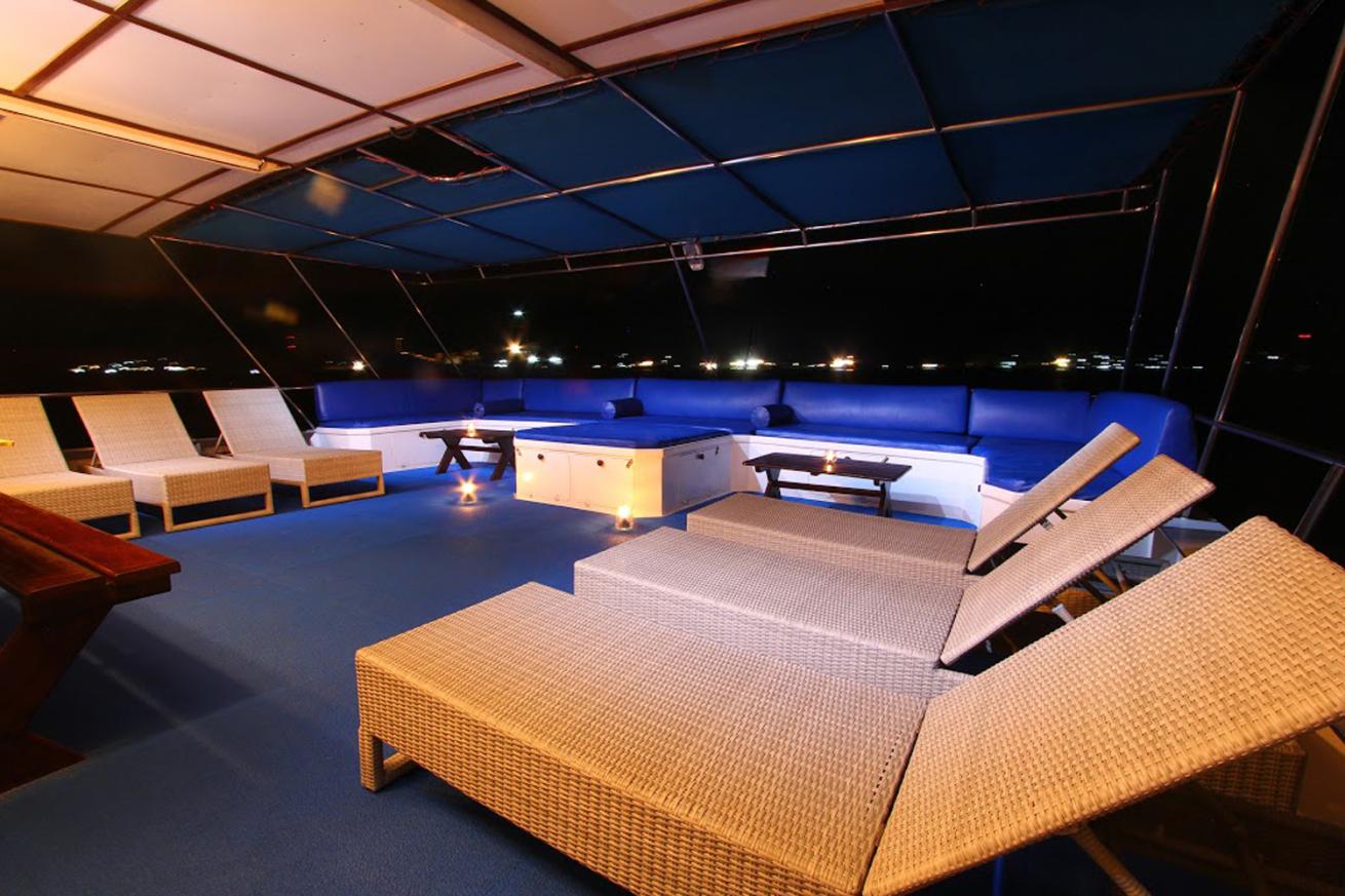 RAJA AMPAT AGGRESSOR SUNDECK