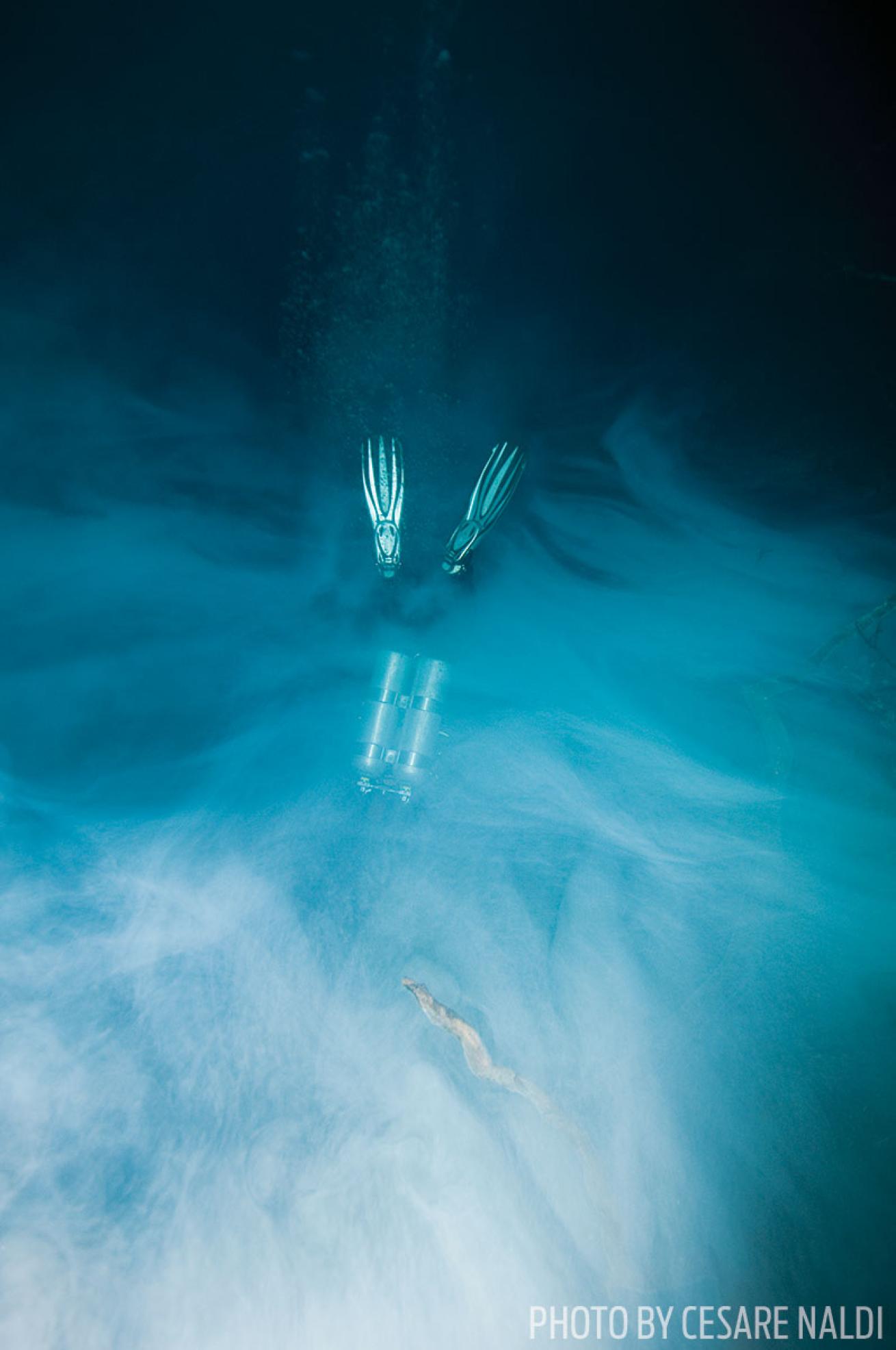 Photographer Cesari Naldi Cenote captures El Pit, Quintana Roo