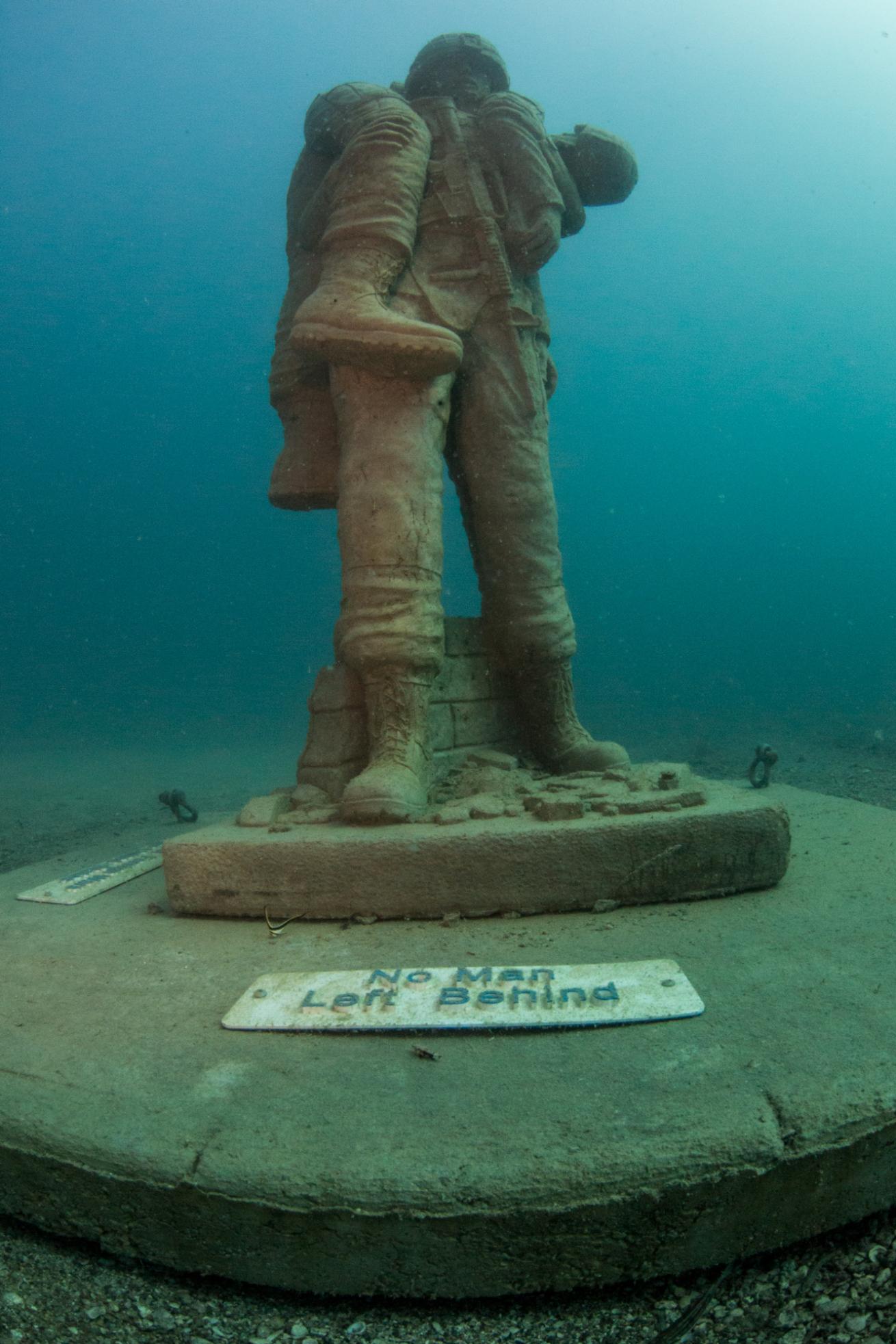 Nation’s First Underwater Veterans Memorial Opens in Florida | Scuba Diving