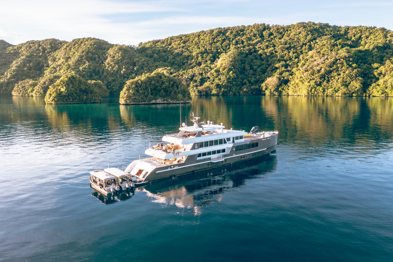 Dive liveaboard in Palau