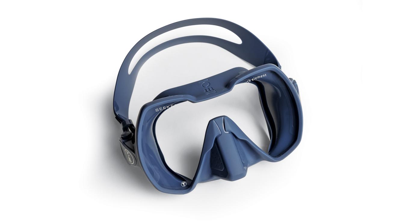 Fourth Element seeker dark blue mask
Seeker