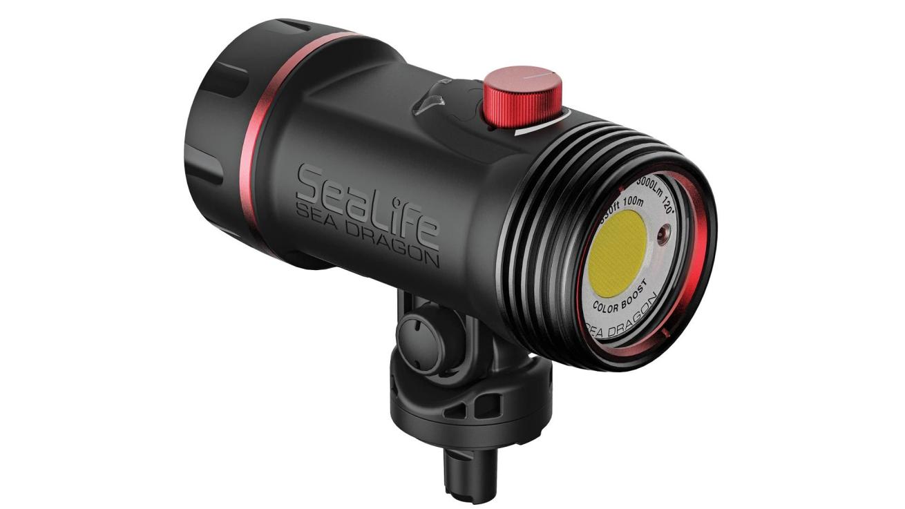 Ergonomic dial allows for smooth, gradual adjustment of brightness.