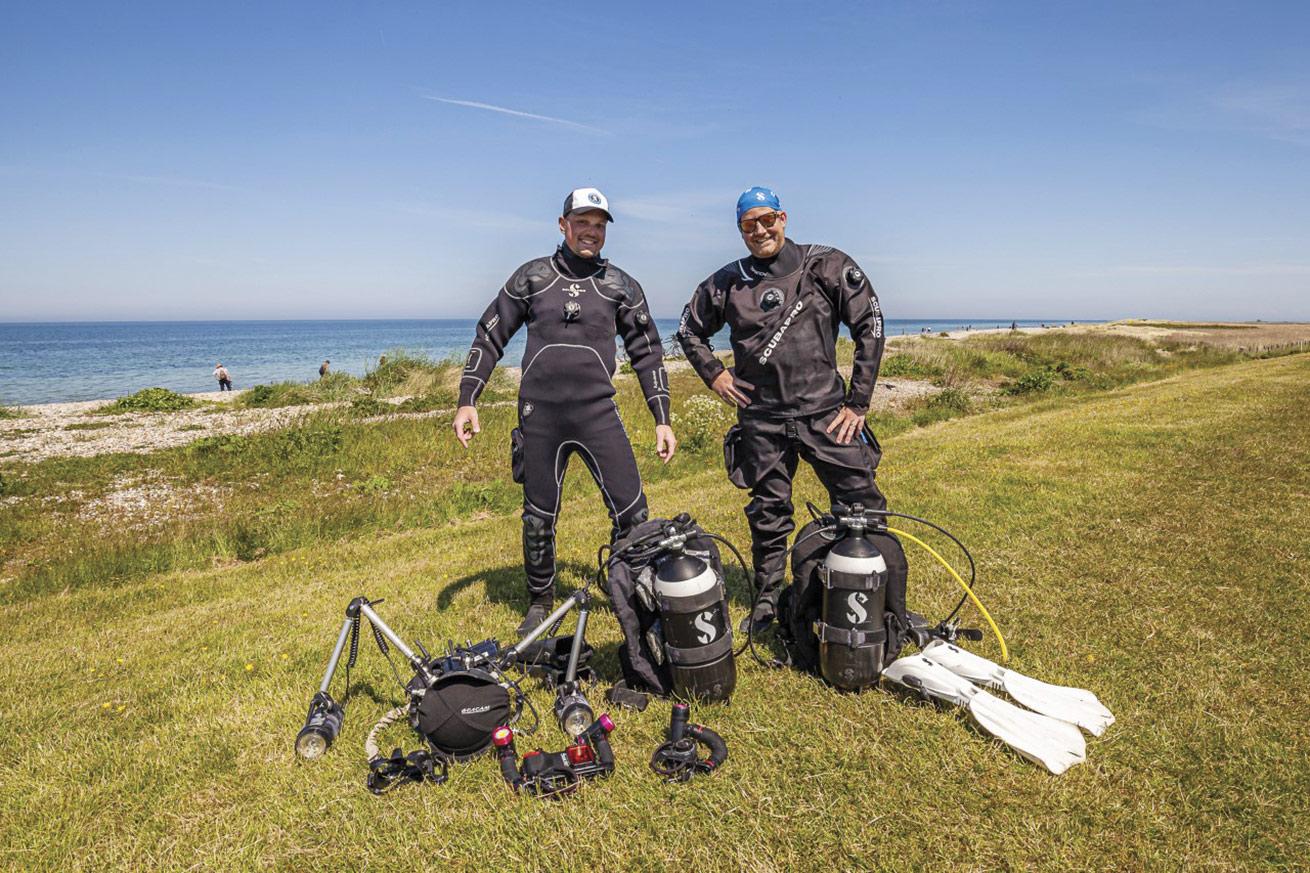 Pro photographers Tobias Friedrich and Marc Hillesheim with their SeaLife gear on a recent dive road trip.
