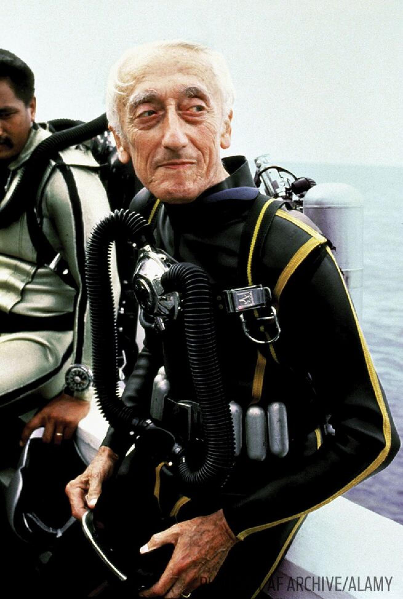 1956 Luis Marden joins Cousteau for a trip from France to the Suez Canal and returns with 1,200 images, the largest collection of underwater color photos at the time.