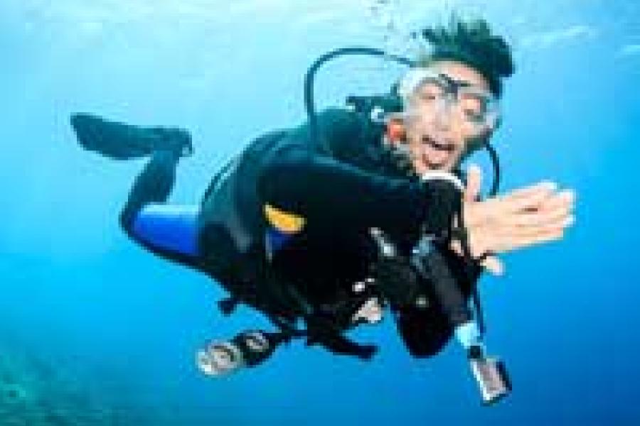 Top 10 Signs Your Dive Buddy Isn't as Experienced as He Claims to Be ...