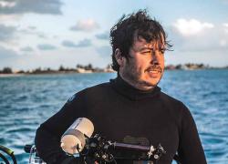 Gerardo del Villar scuba diving